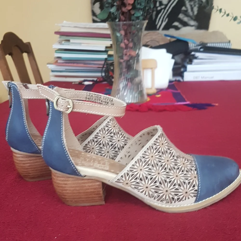 Spring Step. L'Artiste. Pauletta Sandal - Picture 4 of 9